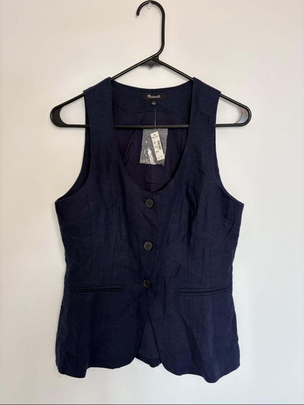 Madewell Scoopneck Cutaway Vest - Picture 3 of 5